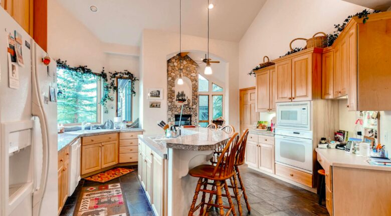 Frisco Colorado Mountain Lodge - Frisco, Colorado