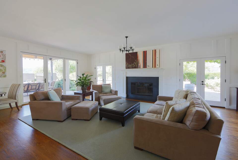 Villa Calistoga in Napa Valley Wine Country - Calistoga, California