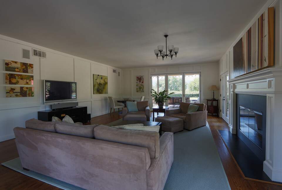 Villa Calistoga in Napa Valley Wine Country - Calistoga, California