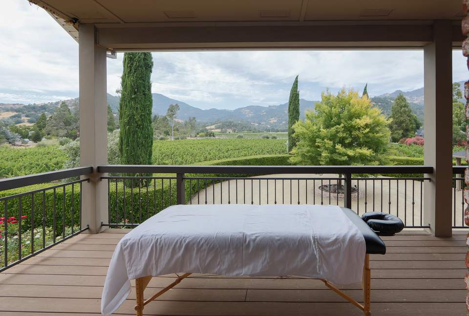 Villa Calistoga in Napa Valley Wine Country - Calistoga, California
