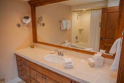 Austria Haus - 2 Bedroom Residence - Vail, Colorado