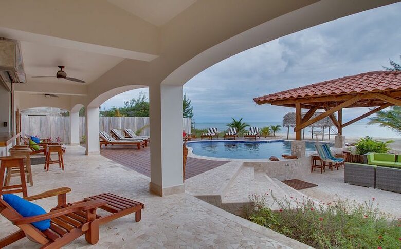 Villa Groovy Gecko - Placencia, Belize