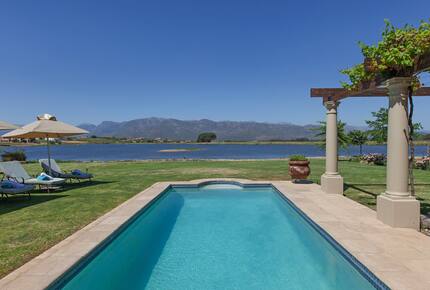 Cape Winelands Villa - Paarl, South Africa