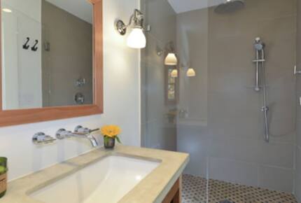 Twelve Oaks Retreat - Sonoma, California