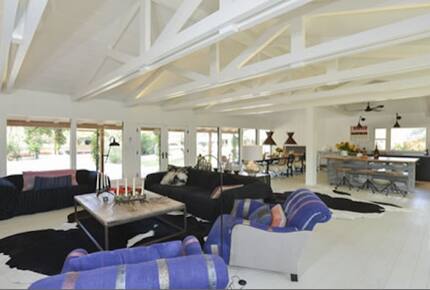 Twelve Oaks Retreat - Sonoma, California