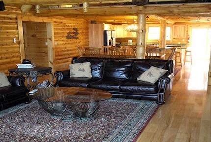 Okemo Luxury Log Home - Ludlow, Vermont
