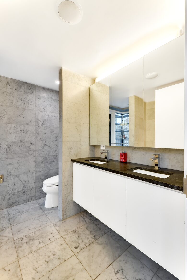 Midtown Luxury Penthouse - New York City, New York