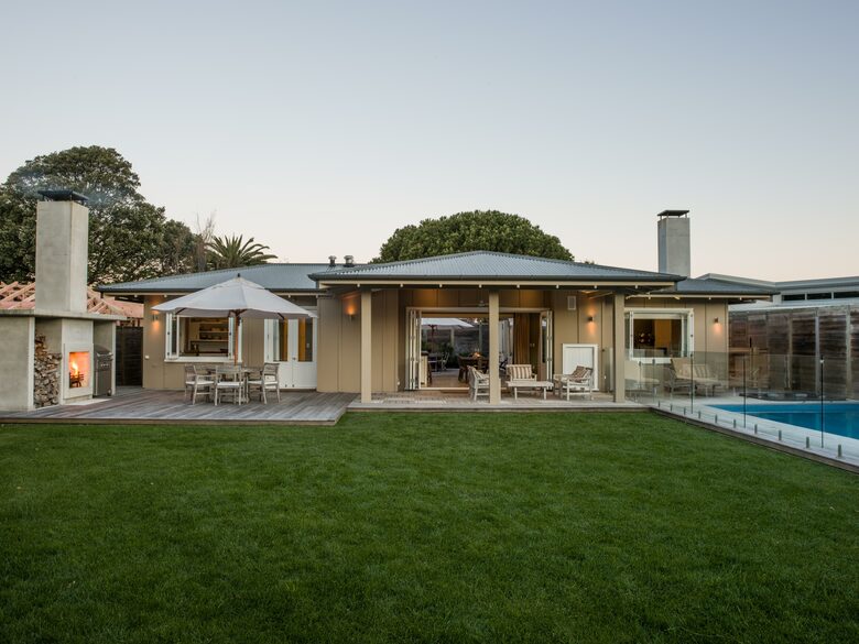 The Boathouse - Hawkes Bay, New Zealand