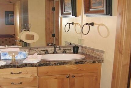 Larkspur Mountain Retreat - Avon, Colorado