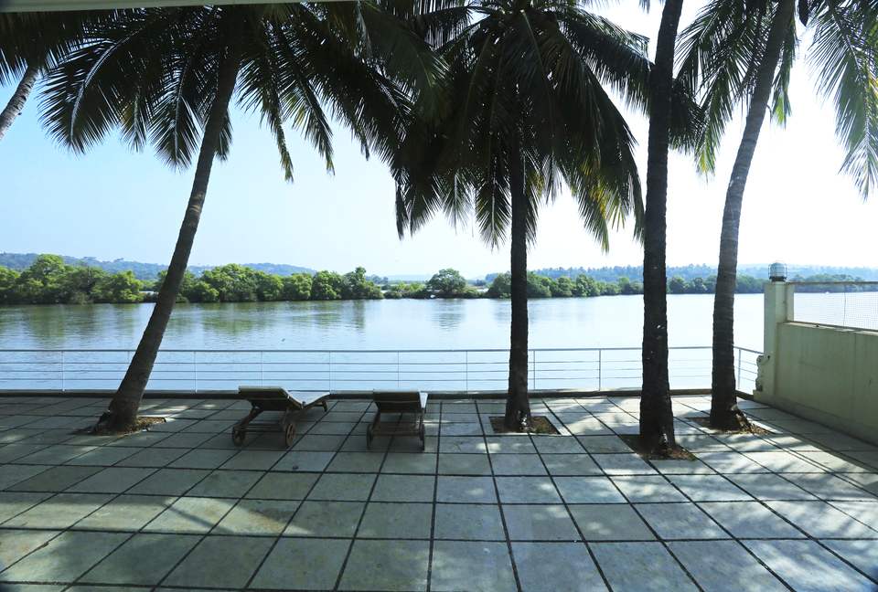 Moon River - Candolim, Goa, India