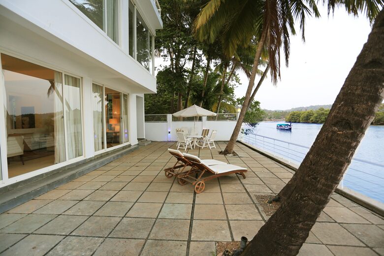 Moon River - Candolim, Goa, India