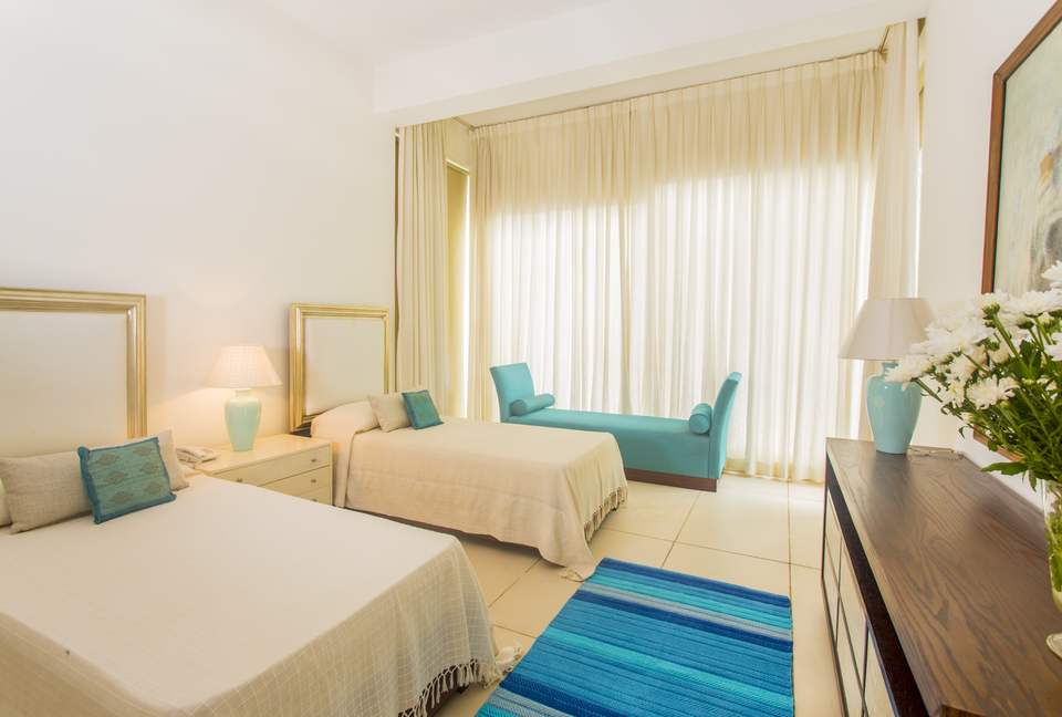 Moon River - Candolim, Goa, India