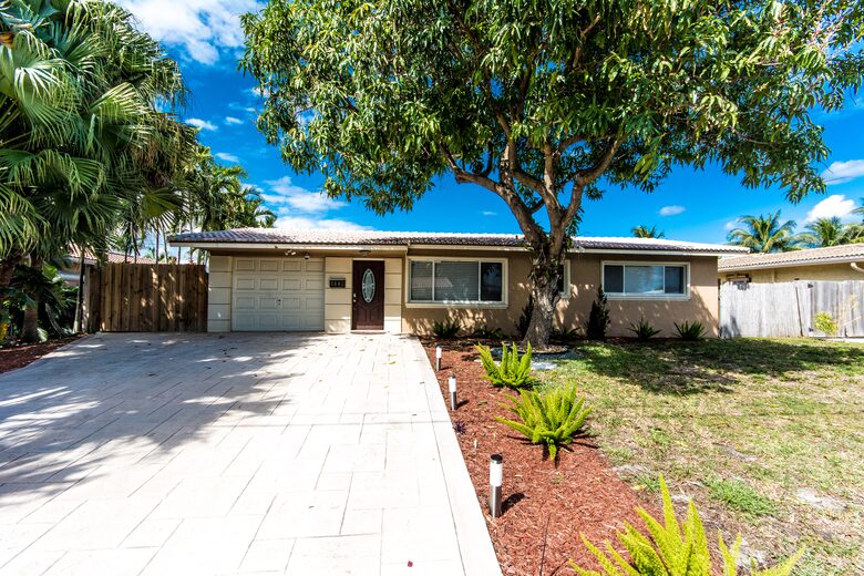 Blue Marlin Waterfront Home - Pompano Beach, Florida