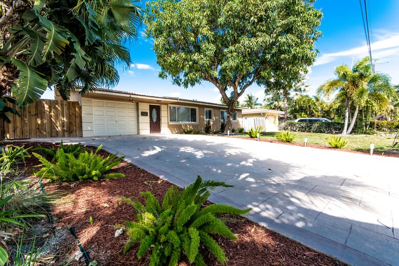 Blue Marlin Waterfront Home - Pompano Beach, Florida