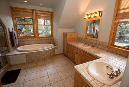 Lake Tahoe Gem - Tahoe Vista, California