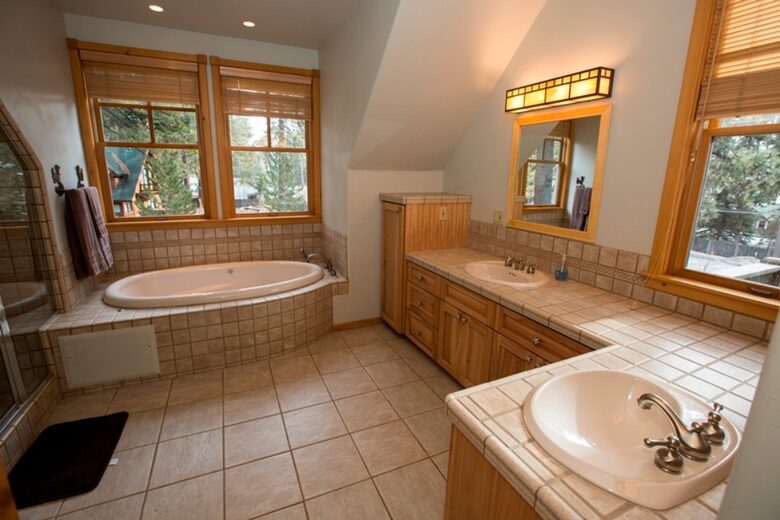 Lake Tahoe Gem - Tahoe Vista, California