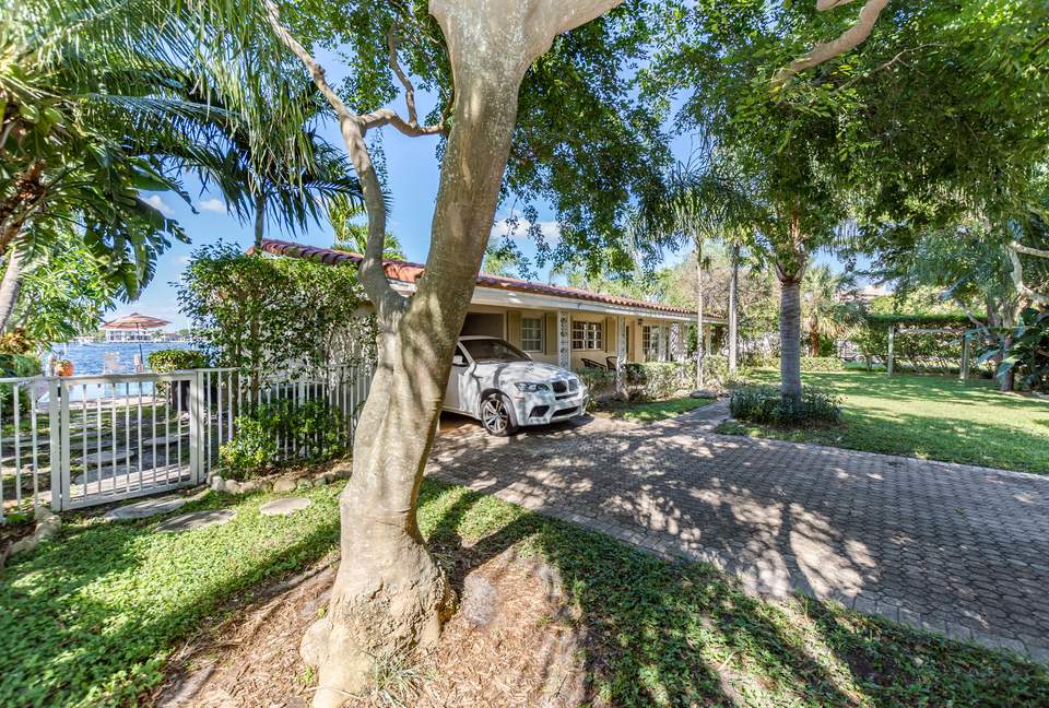 Terra Mar Island Retreat - Pompano Beach, Florida