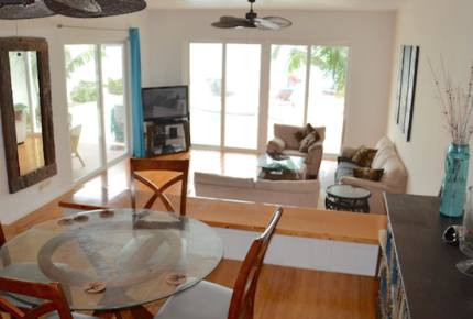 Oceanfront Villa Caprice - Nassau, Bahamas