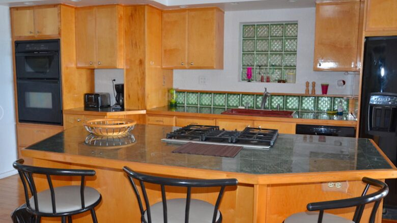 Oceanfront Villa Caprice - Nassau, Bahamas