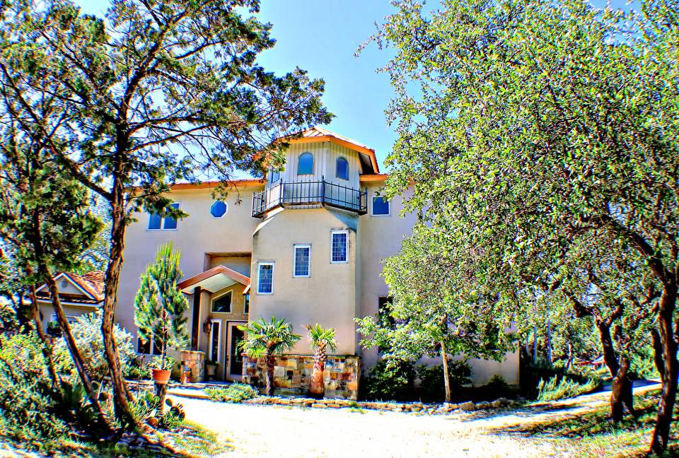 Looking Glass Place - Canyon Lake, Texas