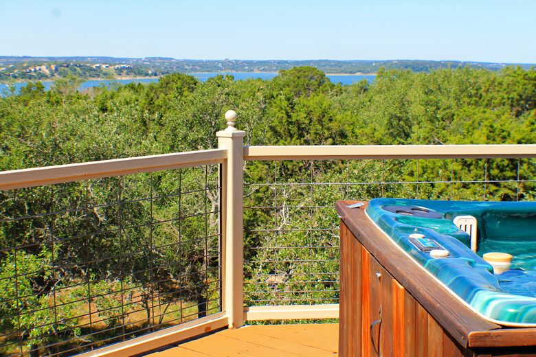 Looking Glass Place - Canyon Lake, Texas