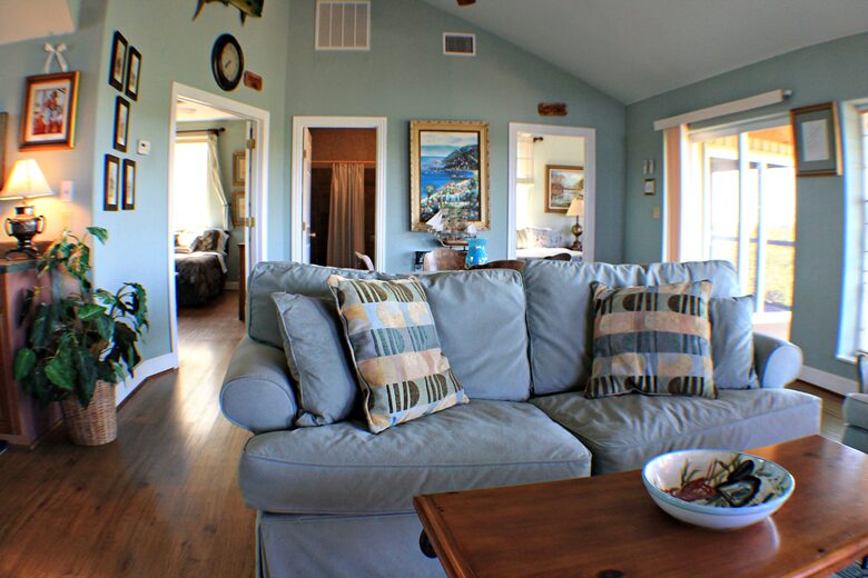 Looking Glass Place - Canyon Lake, Texas