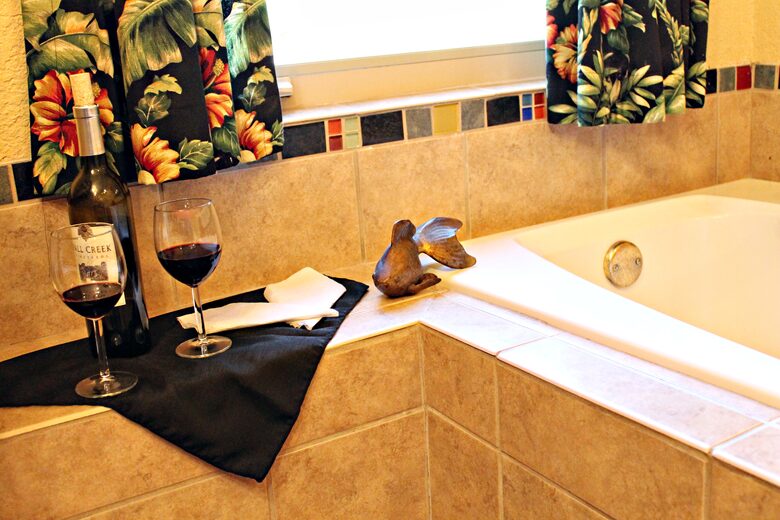 Looking Glass Place - Canyon Lake, Texas