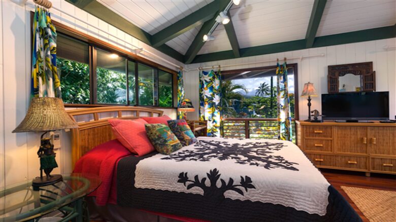 Hanalei Happy Place “The Bungalow” - Hanalei, Kauai, Hawaii