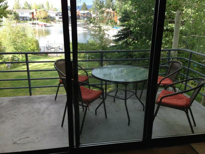 South Lake Tahoe Waterfront Home - South Lake Tahoe, California