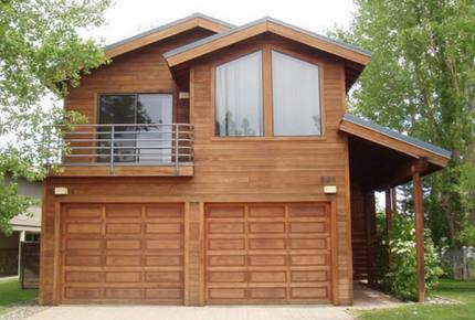 South Lake Tahoe Waterfront Home - South Lake Tahoe, California