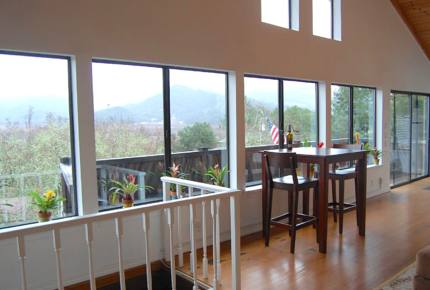 Napa Valley Estate with Guesthouse - Calistoga, California