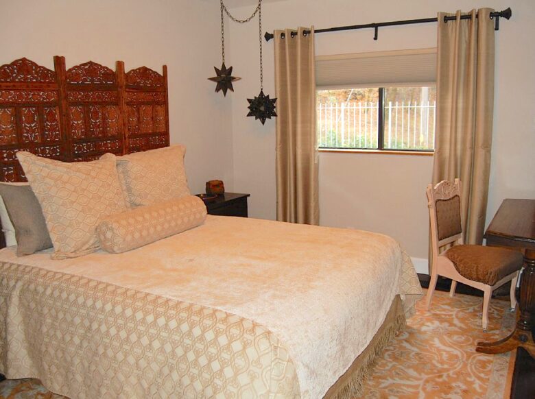 Napa Valley Estate with Guesthouse - Calistoga, California