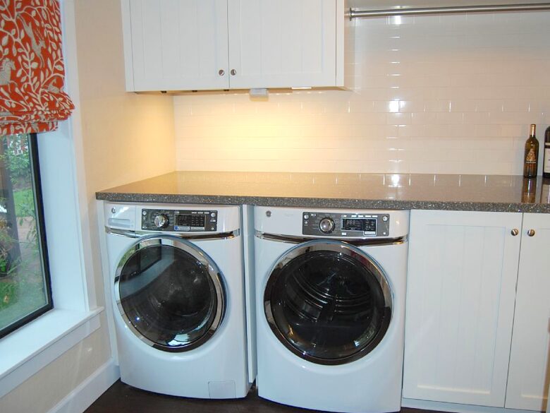 Napa Valley Estate with Guesthouse - Calistoga, California