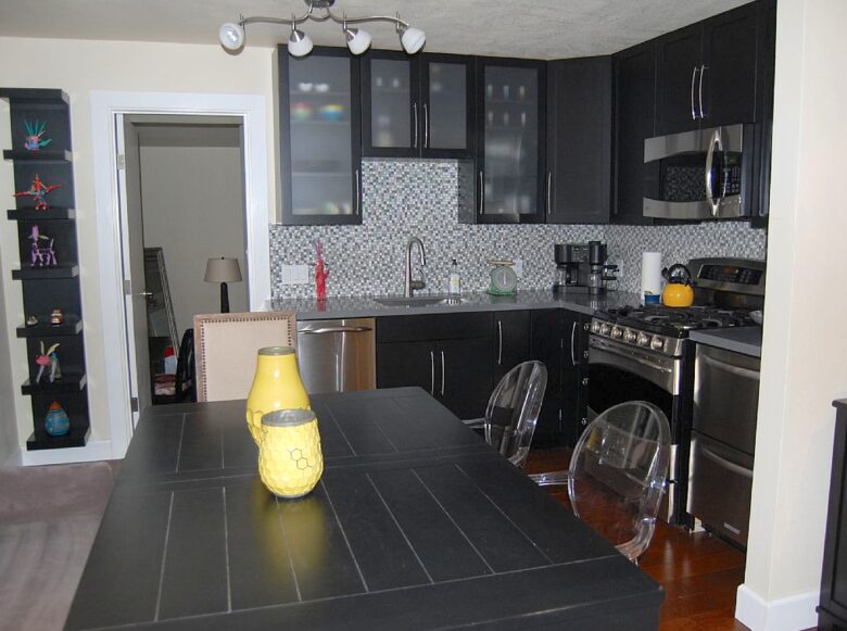 Napa Valley Estate with Guesthouse - Calistoga, California