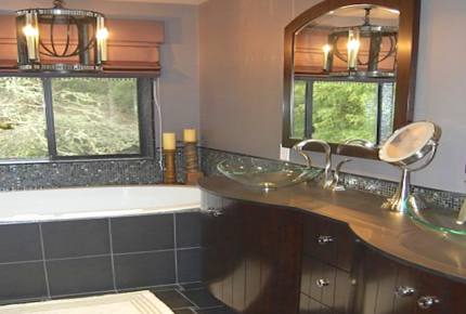 Napa Valley Estate with Guesthouse - Calistoga, California