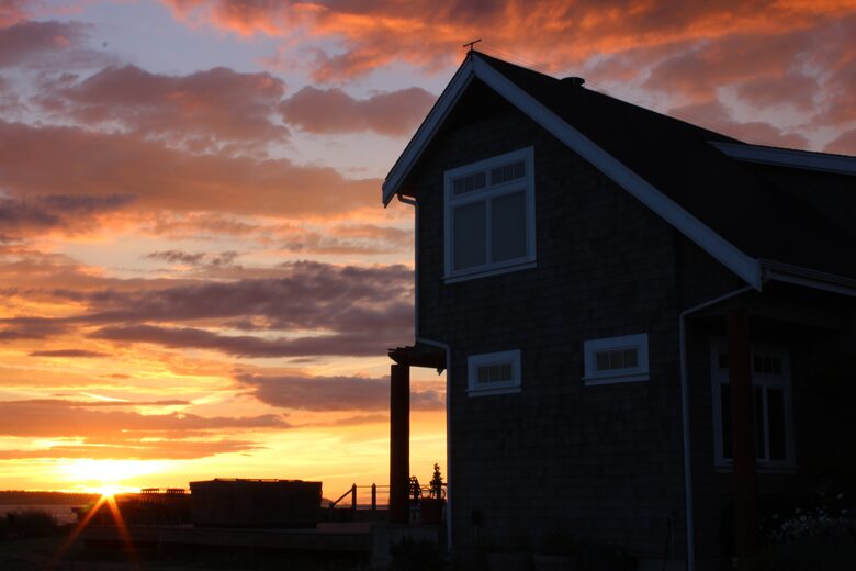 Whidbey Island Waterfront Paradise - Greenbank, Washington