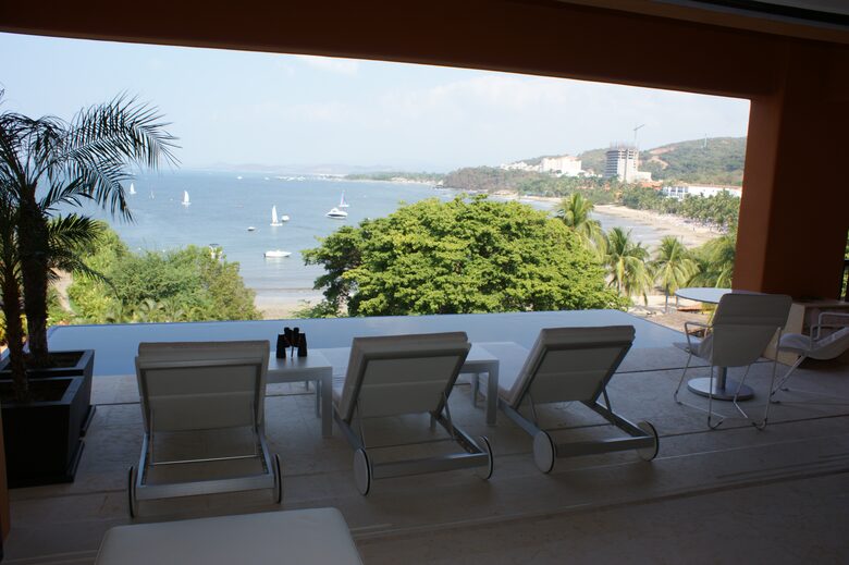 Playa Quieta - Ixtapa, Mexico