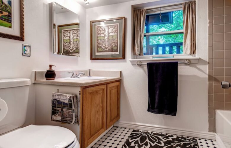 Boulder Tree House Near Wonderland Lake - Boulder, Colorado