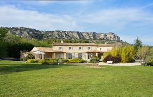Luxury Mas Provencal - Merindol, France