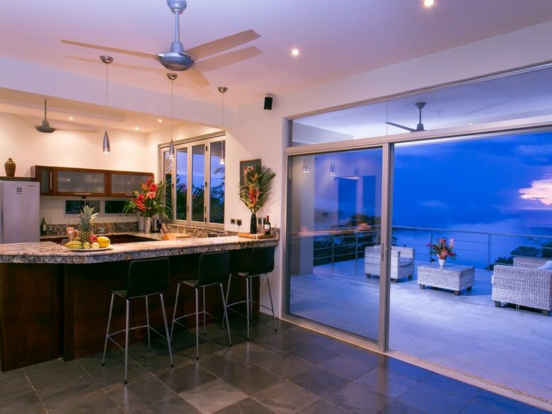 Casa Tangaroa - Dominical, Costa Rica