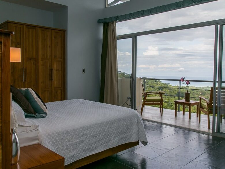 Casa Tangaroa - Dominical, Costa Rica