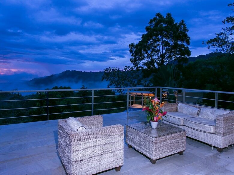 Casa Tangaroa - Dominical, Costa Rica