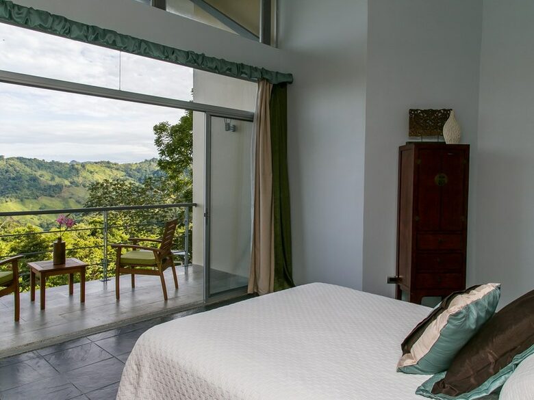 Casa Tangaroa - Dominical, Costa Rica