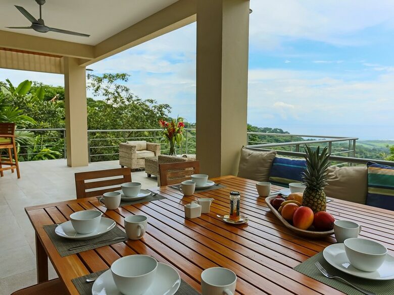 Casa Tangaroa - Dominical, Costa Rica