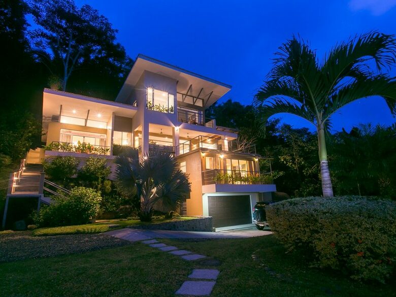 Casa Tangaroa - Dominical, Costa Rica