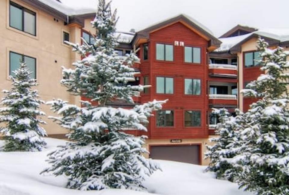 Perfectly Located Steamboat Luxury Ski Condo - Steamboat Springs, Colorado