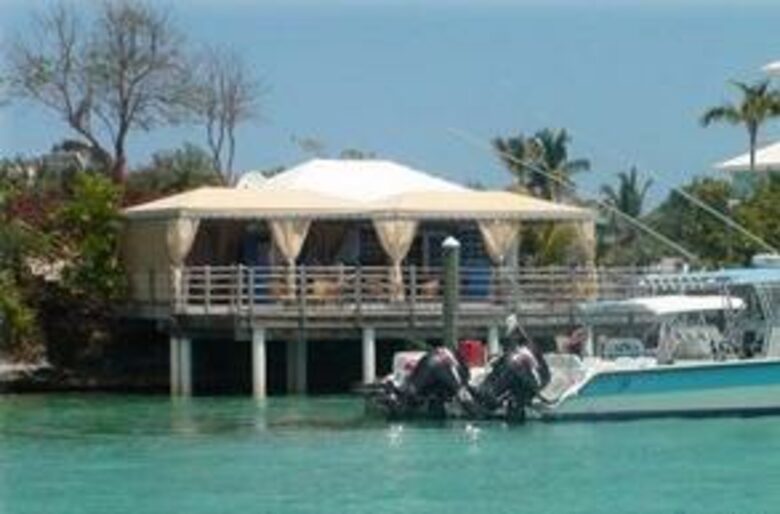 Paradise House Villa - Georgetown, Bahamas