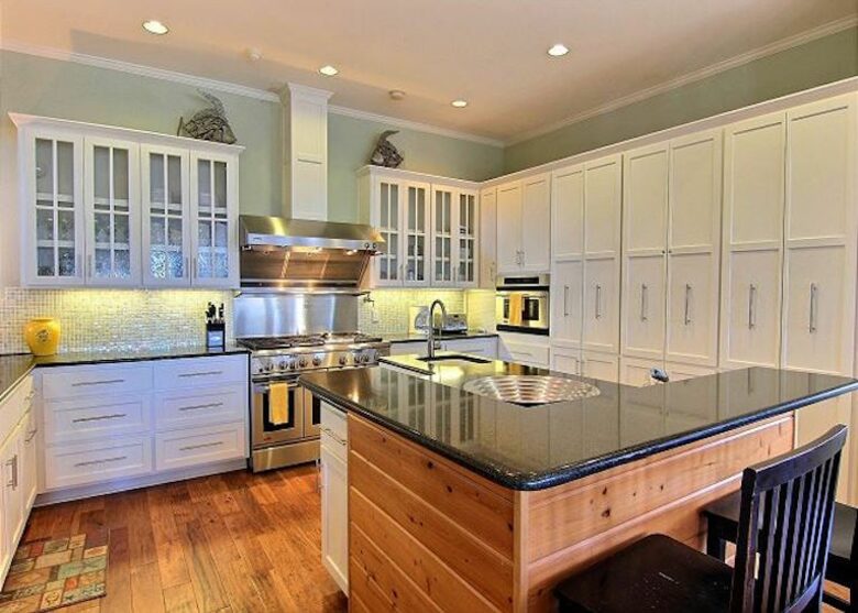 Cinnamon Shore Luxury Summer House - Port Aransas, Texas