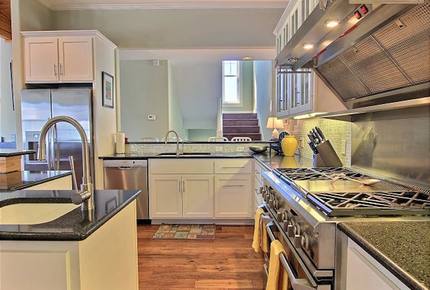 Cinnamon Shore Luxury Summer House - Port Aransas, Texas