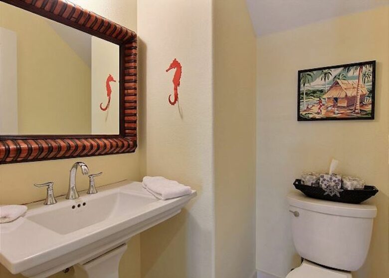 Cinnamon Shore Luxury Summer House - Port Aransas, Texas